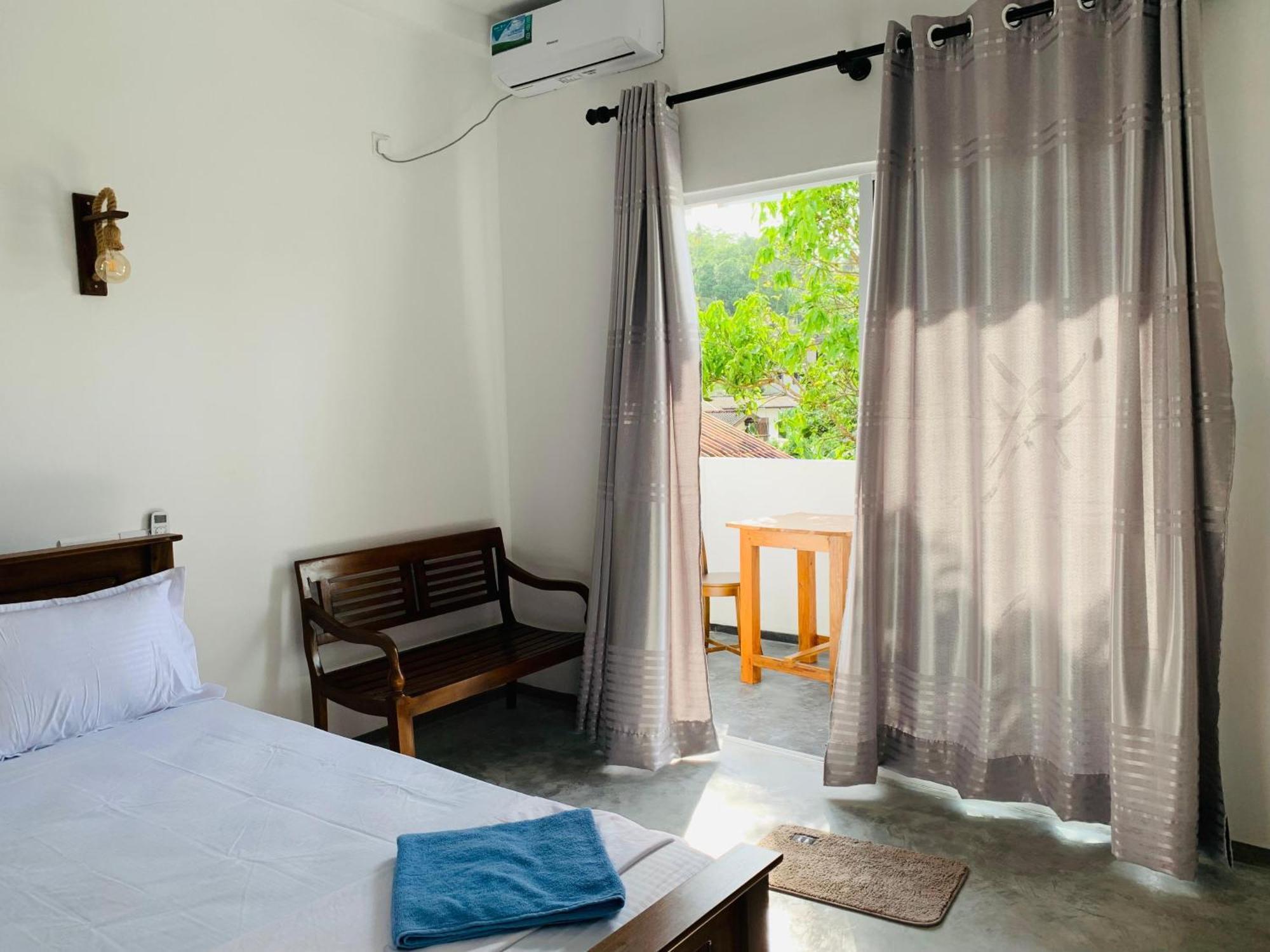 Calidan Bed & Breakfast Mirissa Exterior photo