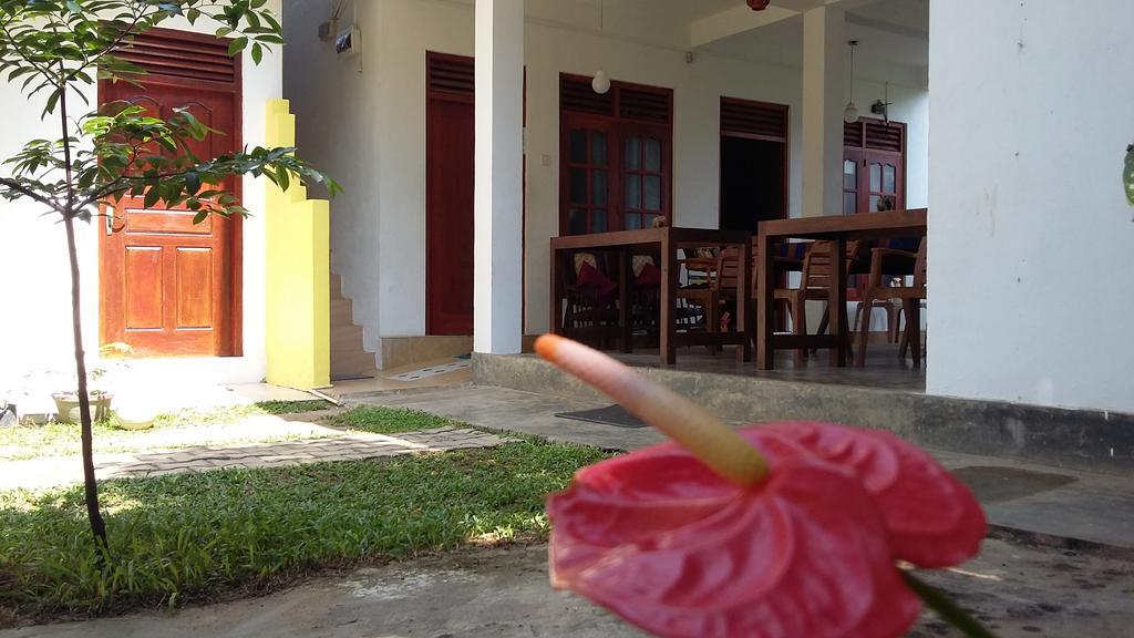 Calidan Bed & Breakfast Mirissa Exterior photo